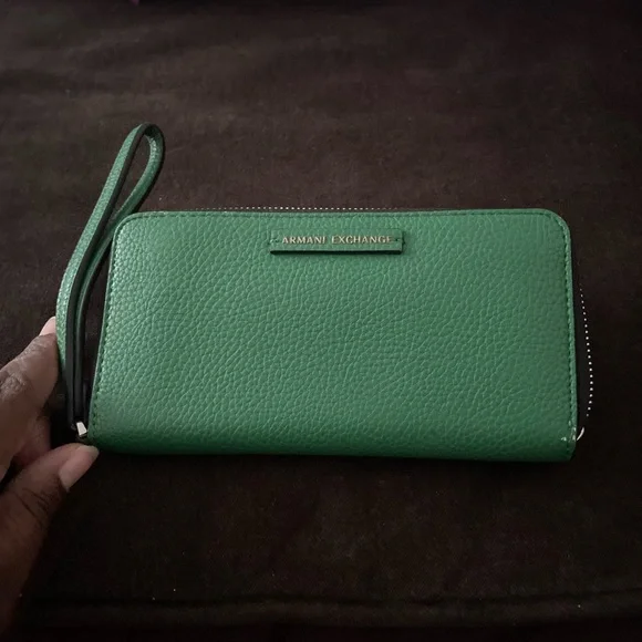 Armani exchange wristlet wallet - Picture 2 of 3